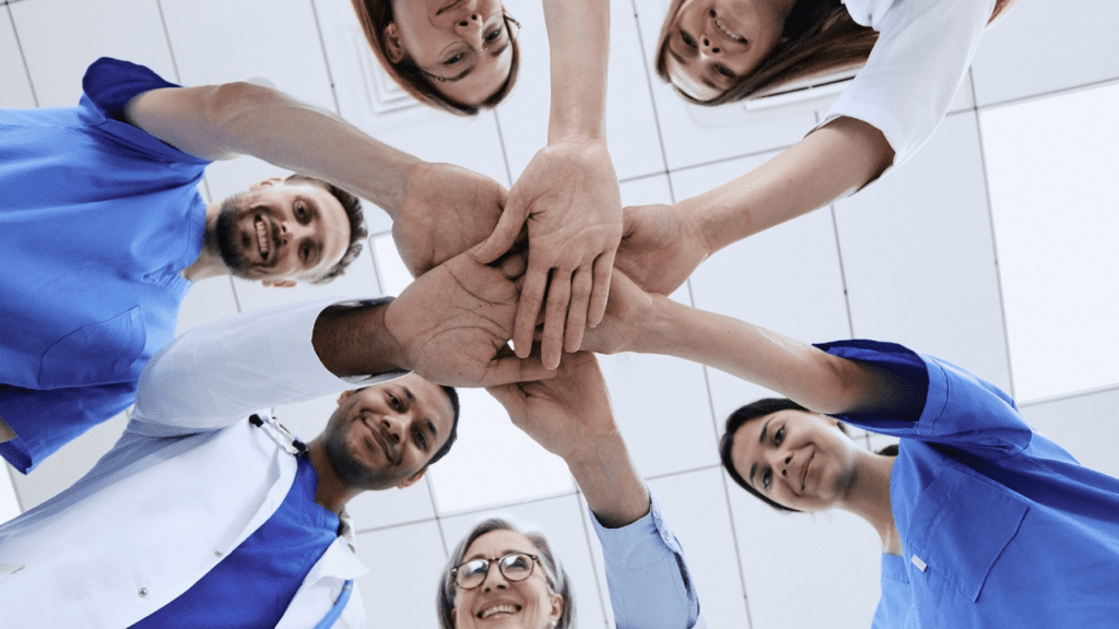 Equipe Multiprofissional de Saúde: Quem Faz Parte e Como Gerir